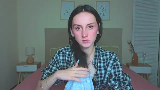 Little moly999 online show from 10, 10, 2025