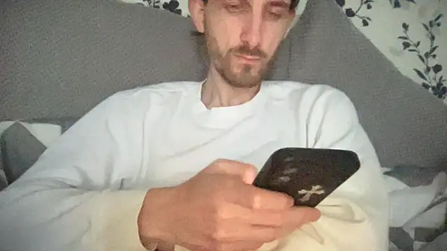 Snapshot of Big8inchUncutCock chatting on 25, 4, 2026 Big8inchUncutCock online show from 25, 4, 2026