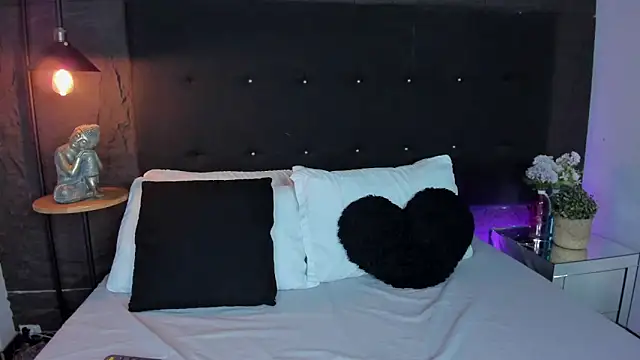 Rose Blossom online show from 26, 11, 2025