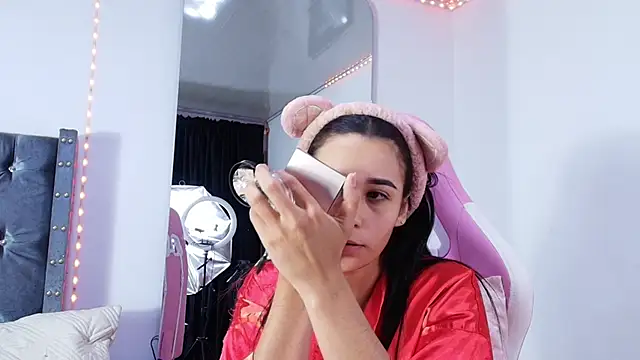 GraceWallace  online show from 26, 3, 2026