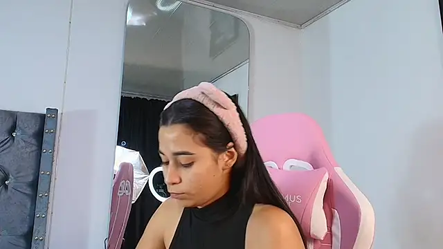 GraceWallace  online show from 23, 11, 2025