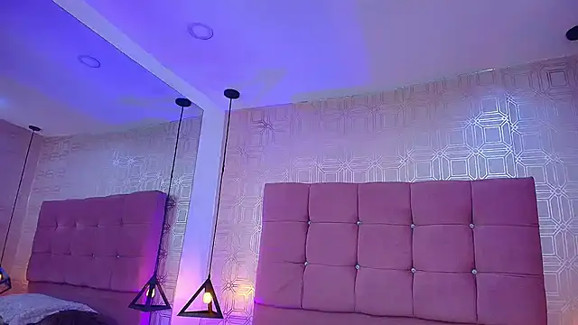 LexieBloom online show from 1, 12, 2025