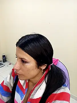 karinnahotdirty online show from 4, 12, 2025