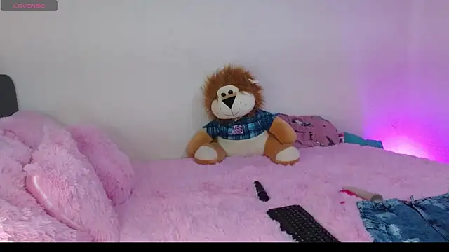 MichellMoon1 online show from 4, 10, 2025