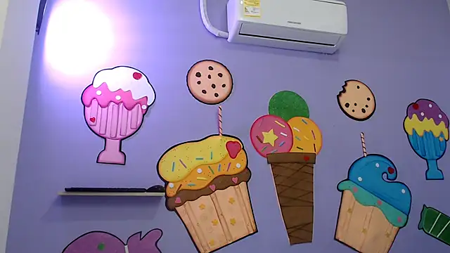 skinnykalitzo18 online show from 18, 12, 2025