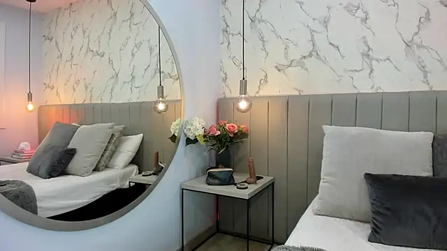 Karlla Brown online show from 14, 10, 2025