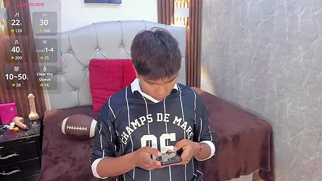 Snapshot of Thiago_Kozak chatting on 25, 5, 2026 Thiago Kozak online show from 25, 5, 2026