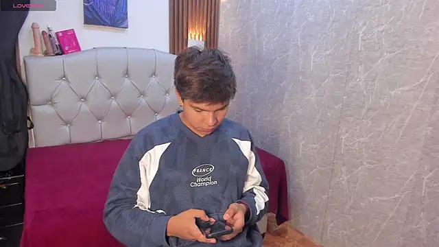 Snapshot of Thiago_Kozak chatting on 4, 6, 2026 Thiago Kozak online show from 4, 6, 2026