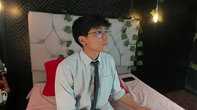 Thiago Kozak online show from 13, 10, 2025