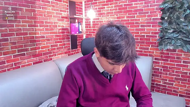 Snapshot of Thiago_Kozak chatting on 24, 4, 2026 Thiago Kozak online show from 24, 4, 2026