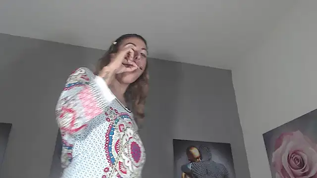 Snapshot of AntonellaBlanc chatting on 11, 6, 2026 AntonellaBlanc online show from 11, 6, 2026