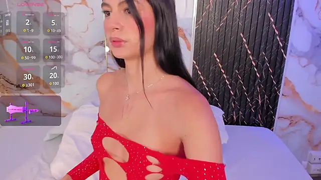 Snapshot of MartiinaRosse chatting on 16, 12, 2025 MartiinaRosse online show from 16, 12, 2025