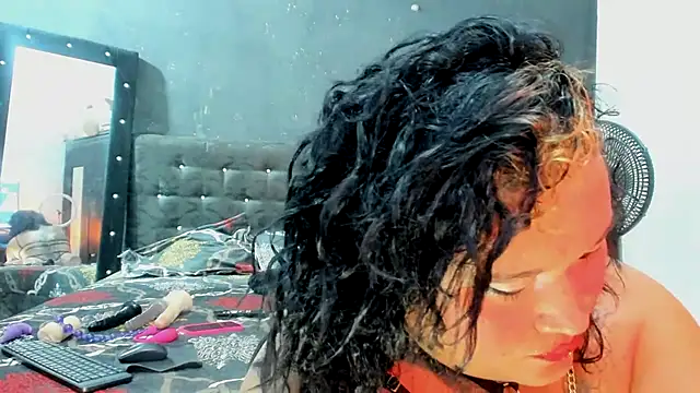 Kat Valen online show from 11, 11, 2025