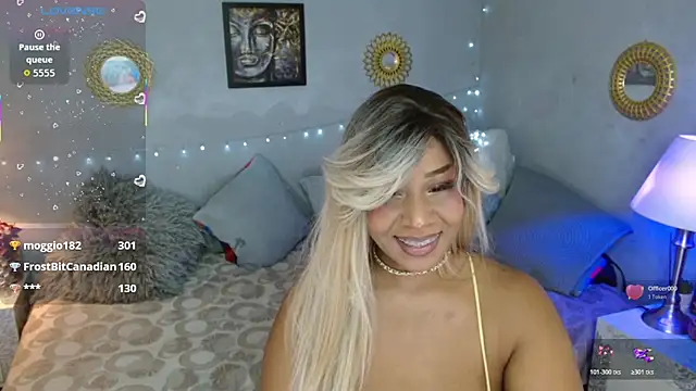 Snapshot of Corinndupontx chatting on 22, 3, 2026 Corinndupontx online show from 22, 3, 2026