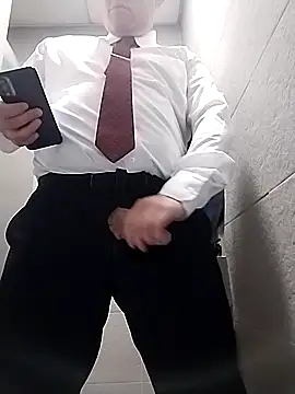 BigCristh79 online show from 11, 10, 2025