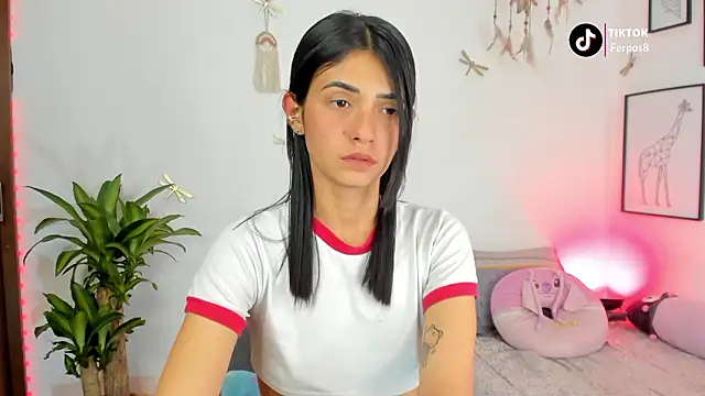 princessluna 19 online show from 6, 2, 2026