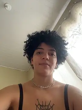 Snapshot of CamillyBlum chatting on 24, 11, 2025 CamillyBlum online show from 24, 11, 2025