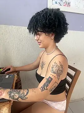 Snapshot of CamillyBlum chatting on 21, 11, 2025 CamillyBlum online show from 21, 11, 2025