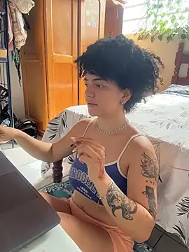 Snapshot of CamillyBlum chatting on 27, 11, 2025 CamillyBlum online show from 27, 11, 2025