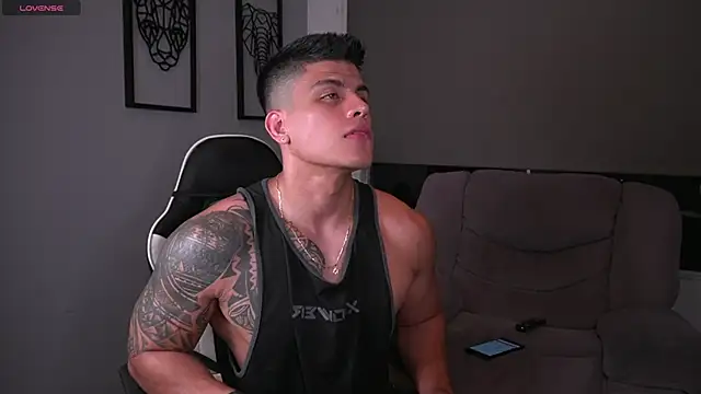 tyler muscle1 online show from 7, 10, 2025
