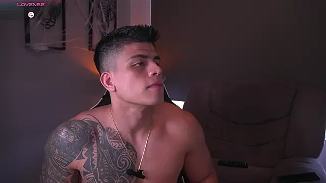 tyler muscle1 online show from 29, 10, 2025