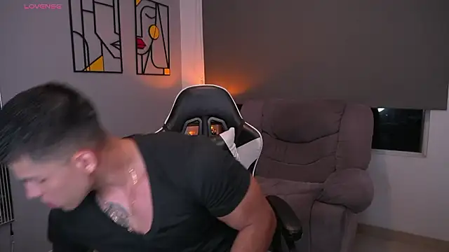 tyler muscle1 online show from 28, 2, 2026