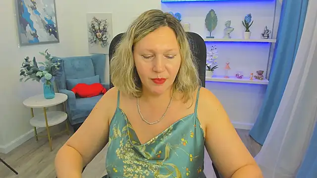 NinaStarle online show from 13, 5, 2026