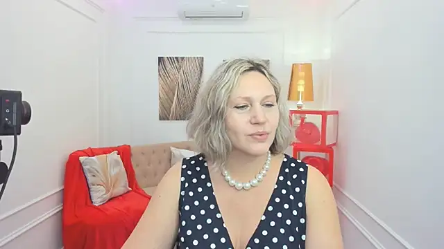 NinaStarle online show from 13, 2, 2026