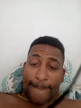 Snapshot of sleka2525 chatting on 19, 9, 2025 sleka2525 online show from 19, 9, 2025