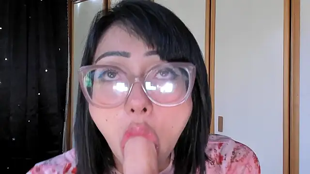 Snapshot of Londonttipton chatting on 20, 3, 2026 Londonttipton online show from 20, 3, 2026