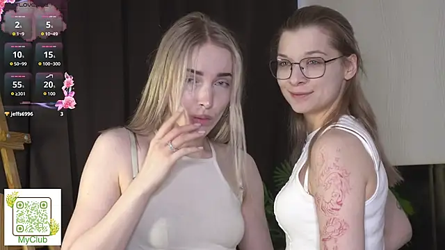 Snapshot of MaeEversley chatting on 9, 10, 2025 MaeEversley online show from 9, 10, 2025