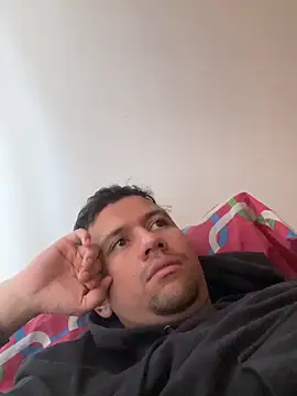 Michaell Spinelly online show from 5, 3, 2026