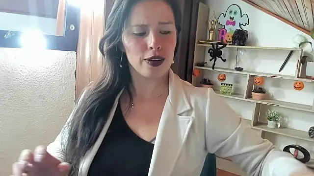 katherine blair online show from 27, 10, 2025