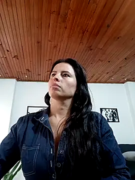 katherine blair online show from 13, 4, 2026