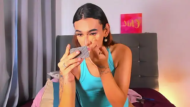 Camila hot ts online show from 14, 9, 2025