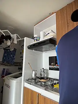 Manu0586 online show from 17, 11, 2025