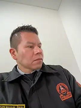 Manu0586 online show from 25, 10, 2025