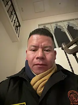 Snapshot of Manu0586 chatting on 2, 7, 2026 Manu0586 online show from 2, 7, 2026