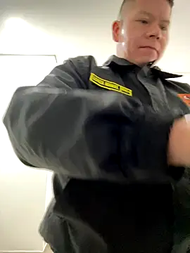 Manu0586 online show from 21, 12, 2025