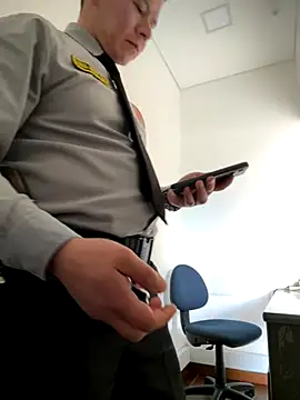 Manu0586 online show from 1, 12, 2025