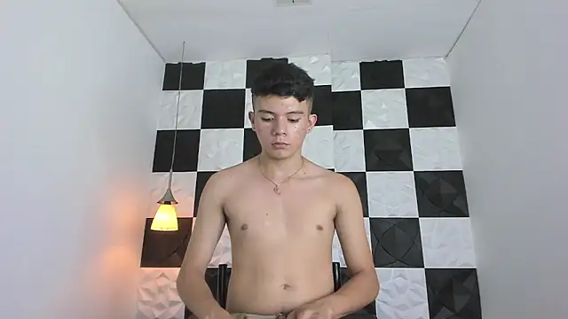 Snapshot of AndyFame1 chatting on 11, 11, 2025 AndyFame1 online show from 11, 11, 2025