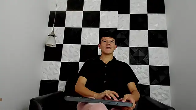 AndyFame1 online show from 5, 12, 2025