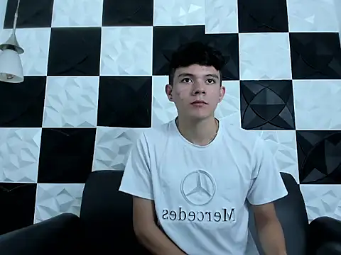 Snapshot of AndyFame1 chatting on 30, 11, 2025 AndyFame1 online show from 30, 11, 2025