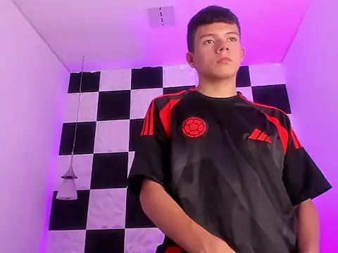 Snapshot of AndyFame1 chatting on 10, 10, 2025 AndyFame1 online show from 10, 10, 2025