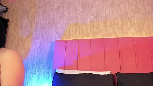 Kendra kobein online show from 27, 2, 2026