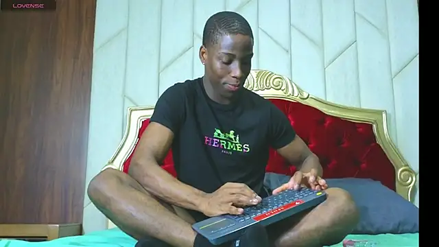 CharlesBrown  online show from 30, 10, 2025