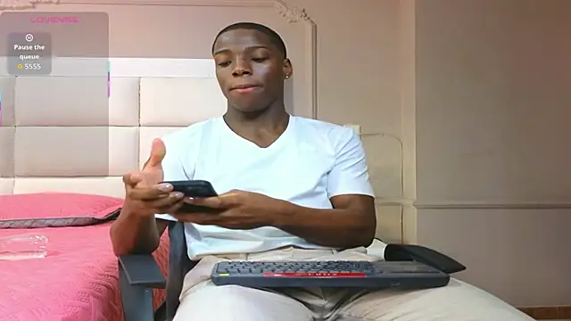 CharlesBrown  online show from 28, 10, 2025