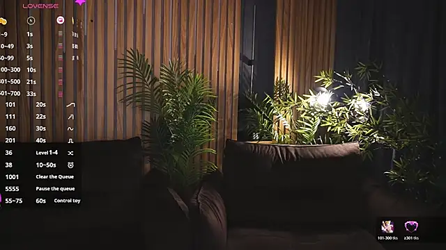 OceanEyessss  online show from 30, 10, 2025