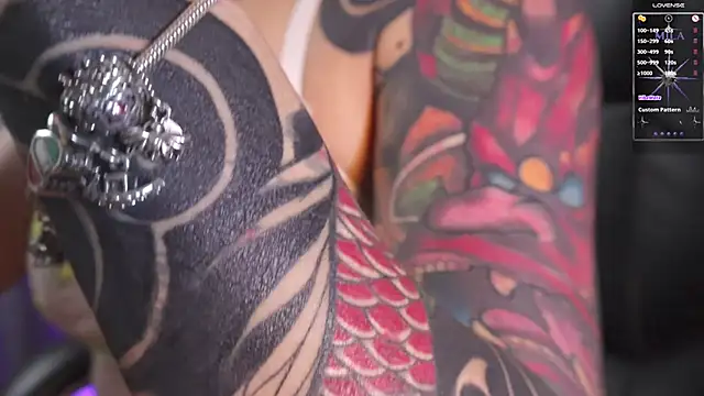 Miila snow online show from 19, 11, 2025