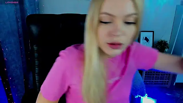 KatherineePierce online show from 22, 10, 2025